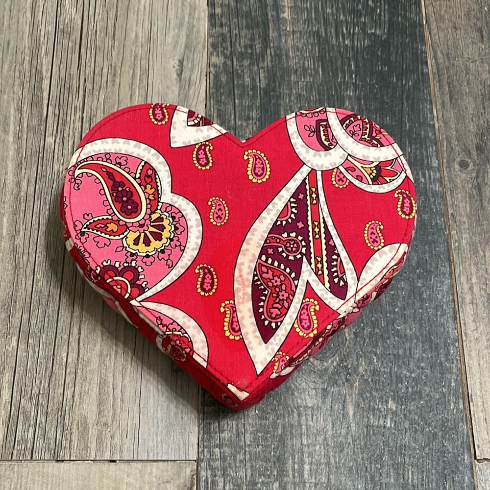 Vera Bradley quilted heart jewelry box - Picture 11 of 13